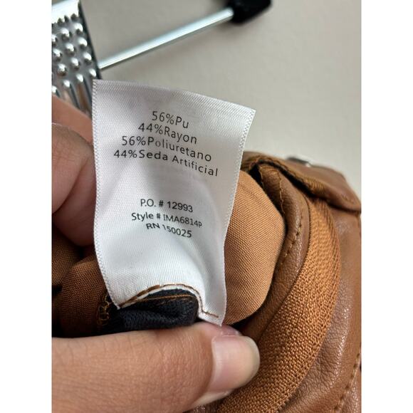 NWT Caramel Color Faux Leather High Waist Pleated Wide Leg Pants Women's Size M - Picture 3 of 10